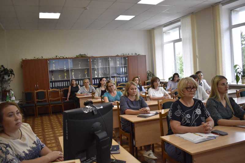 10 июня в техникуме прошло собрание рабочей группы по вопросам приемной комиссии