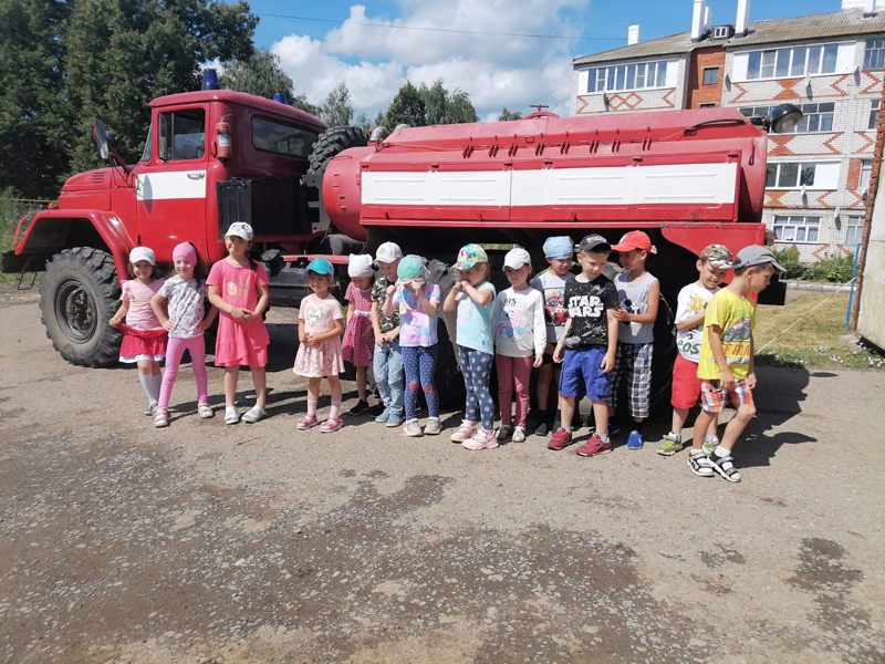 Экскурсия в муниципальную пожарную охрану с. Ишлеи воспитанников старшей группы