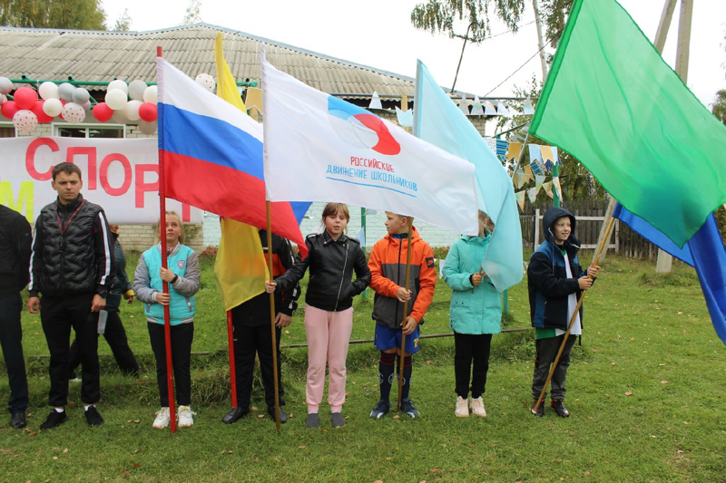Открытие спортивных площадок в рамках празднования 90-летия Алтышевской средней школы