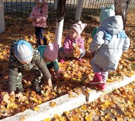 В детском саду «Чебурашка» прошла тематическая неделя «Краски осени»