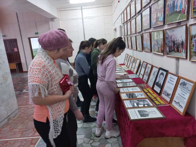 Обучающиеся посетили фотовыставку «Никто не забыт- ничто не забыто»