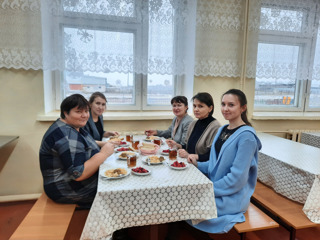 Завтрак с директором школы Гульназ Минрешитовной.