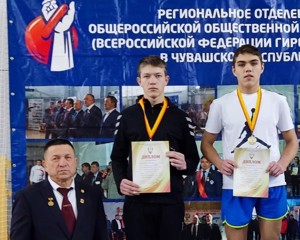 Кузьмин Илья - победитель чемпионата и первенство Чувашской Республики по гиревому спорту!