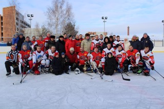 Прошел турнир по хоккею памяти В.И. Кириллова