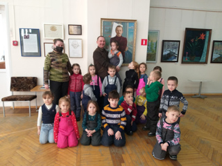 Воспитанники группы "Петушок" посетили художественный музей.