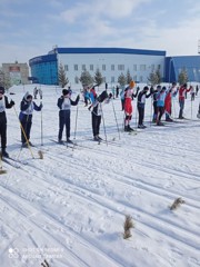 в Козловке состоялось районное первенство по лыжным гонкам среди учащихся школ Козловского  района в рамках Спартакиады школьников