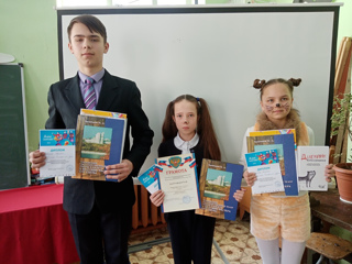 Поздравляем победителей и призёров муниципального этапа Всероссийского конкурса юных чтецов "Живая классика" 2022