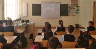 В 4 «А» классе школы №1 прошло внеклассное мероприятие на тему «Крымская весна»