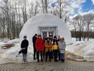 25 марта ребята 6В класса посетили планетарий в городе Чебоксары.