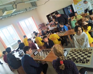 Успешное выступление на соревнованиях по шахматам "Белая ладья"
