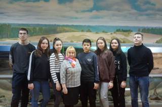 Члены поискового отряда «Горячие сердца» и активисты школы посетили чувашский национальный музей