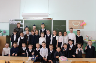 Акция и викторина «А дети на свете играют в Гагарина…» среди учащихся 1-4 классов, в рамках Недели Дня Космонавтики.