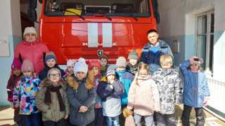 Дошкольники побывали в гостях у пожарных