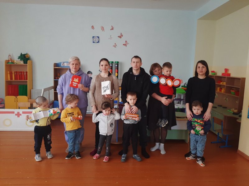 Презентация самодельных книжек - малышек в младшей группе "Семицветик" структурного подразделения "Ёлочка"