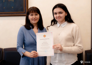 Члены Детского общественного совета при Уполномоченном по правам ребенка побывали в парламенте республики