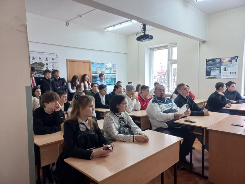 Обучающиеся 10 класса посетили строительный факультет ЧГУ им. И. Н. Ульянова