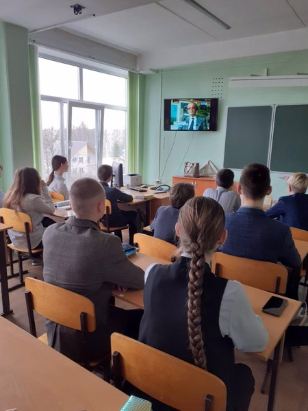 В гимназии проходят информационные пятиминутки на тему: «Государственные символы Чувашской Республики»