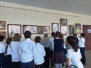 Обучающиеся 4в класса посетили школьный музей "Память"