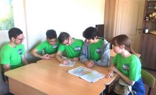 Команда школы №9 приняла участие в городском конкурсе-игре знатоков географии «Наш дом – Земля»,