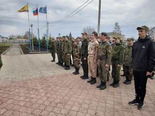 25 апреля 2022 года в Батыревском районе стартовали военные учебные сборы допризывной молодежи.