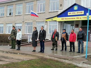 На базе МБОУ «Большеяльчикская СОШ им. Г.Н. Волкова» начались 5-дневные учебные сборы по основам военной службы.