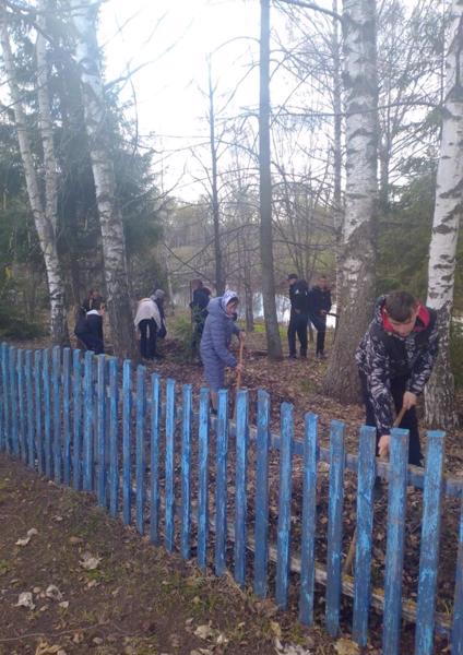 Акция "Сад памяти" трудовой десант