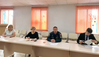 Состоялось очередное заседание комиссии по делам несовершеннолетних и защите их прав при администрации Яльчикского района