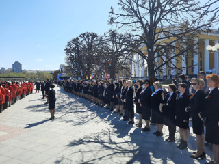 kadeti-8-klassa-nashej-shkoli-prinyali-uchastie-na-krasnoj-ploschadi-v-parade-doshkolyat-i-yunarmejcev-4.jpg