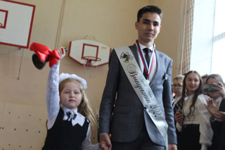 Праздник Последнего звонка в школе