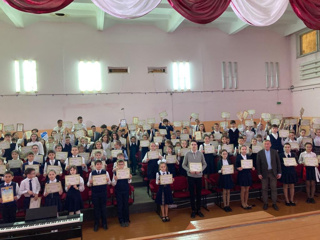 24 мая в школе прошла торжественная церемония награждения обучающихся, которые показали лучшие результаты по итогам года!