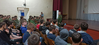 Юноши 10 класса МБОУ "Большекатрасьская СОШ" проходят 5-дневные сборы по подготовке по основам военной службы