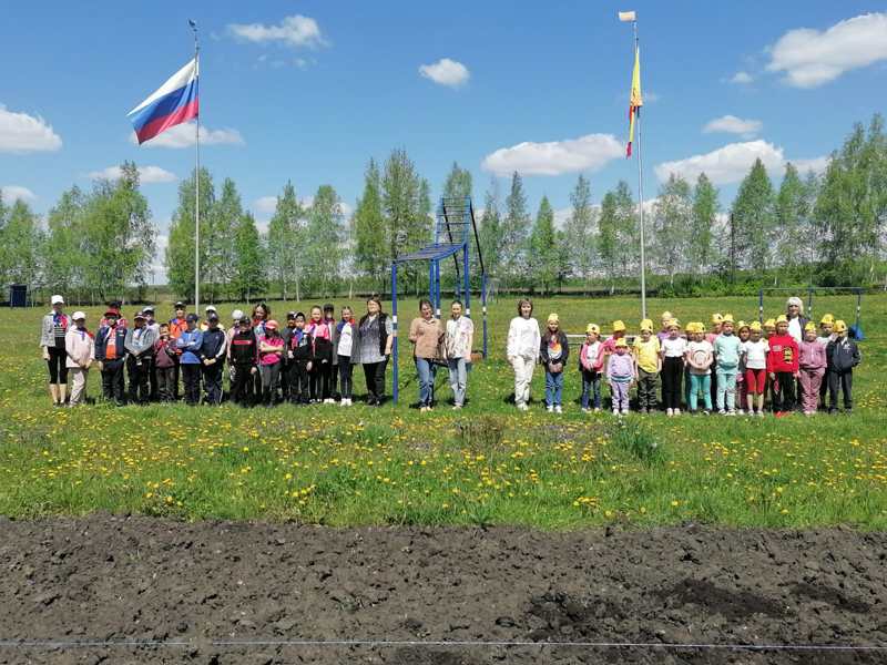 Открытие  пришкольного оздоровительного лагеря «Солнышко» МБОУ «Карабай – Шемуршинская СОШ».