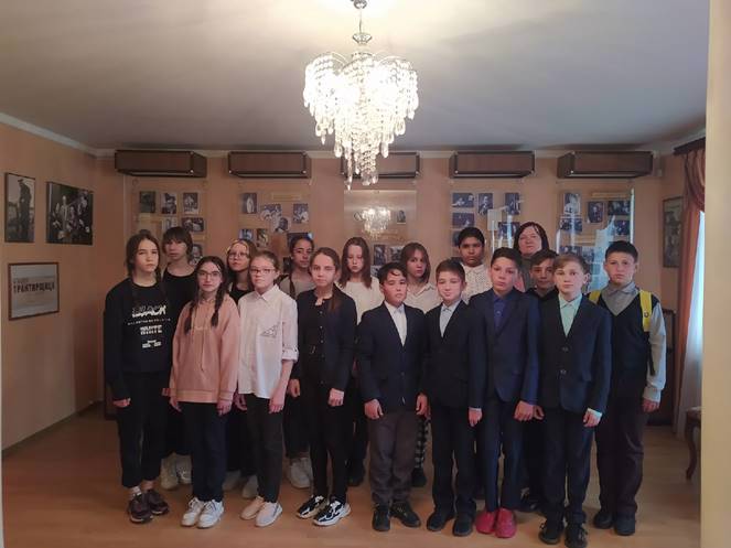 Учащиеся 6б класса посетили музей Мордвинова
