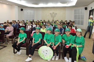 Команда «Зеленые патрули» МБОУ «Тенеевская ООШ» - участники республиканского фестиваля «Праздник эколят – молодых защитников природы»