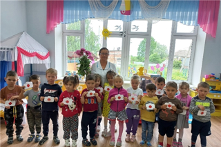 В детском саду "Солнышко" были проведены мероприятия, посвященные дню медицинского работника