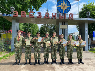 С 25 по 27 июня на базе ДОЛ "Звездный" проходили военно-спортивные игры, по итогам всех конкурсных испытаний наша команда заняла 4 место