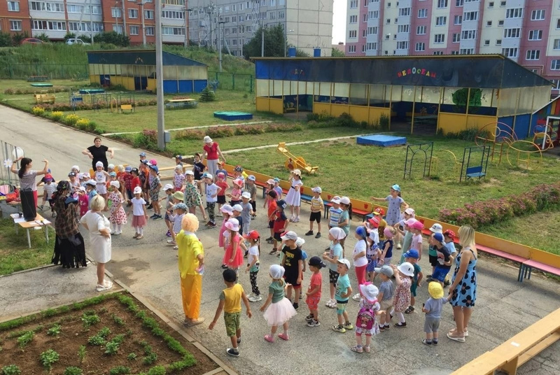 Праздник "День семьи, любви и верности" в детском саду
