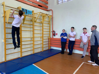 В МБОУ «Гимназия №1» г. Ядрин подведены итоги школьного этапа Всероссийских соревнований по воздушно-силовой атлетике «Сила РДШ»
