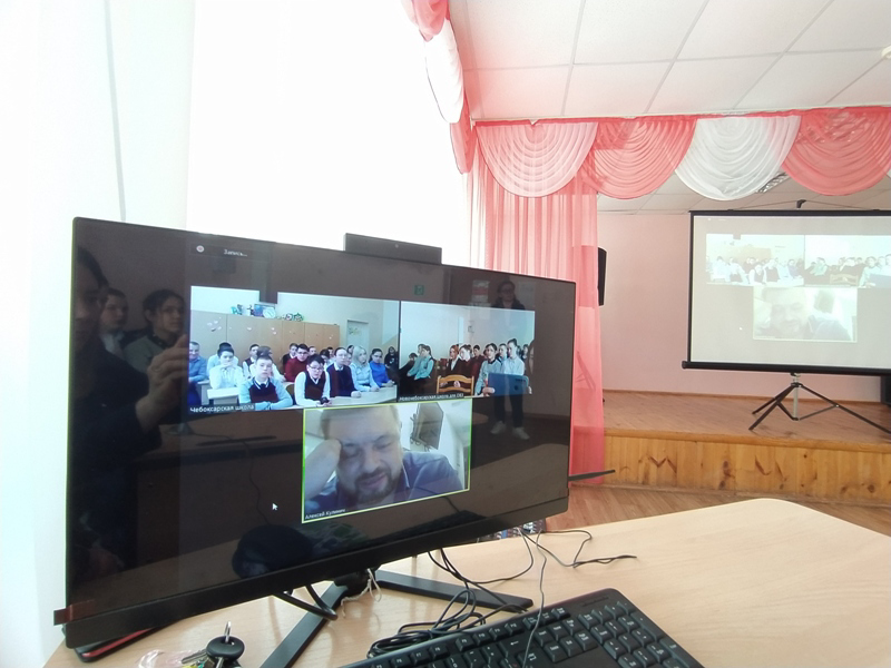 Видеоконференция с предпринимателем из Владивостока