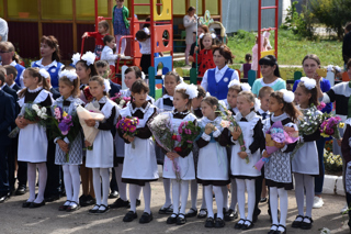 Двери школы вновь распахнулись, чтобы дать старт новому учебному году!