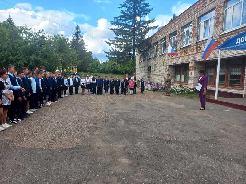 В школе прошла учебная пожарная эвакуация