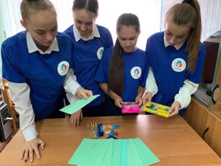 Волонтеры МБОУ «Комсомольская СОШ№2» присоединились к Всероссийской акции «Помоги пойти учиться»