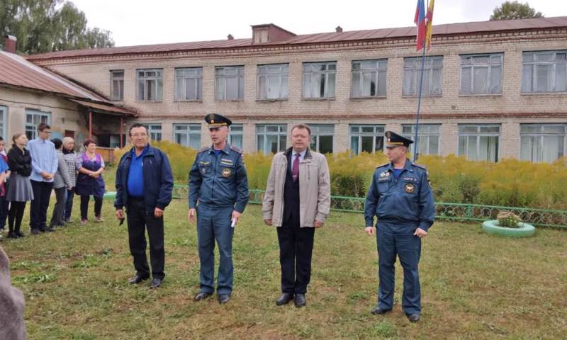 В ООШ  г. Мариинский Посад проведена учебная эвакуация