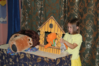 Ахматовскую школу посетил народный театр кукол «Искорка» алатырского Дворца культуры