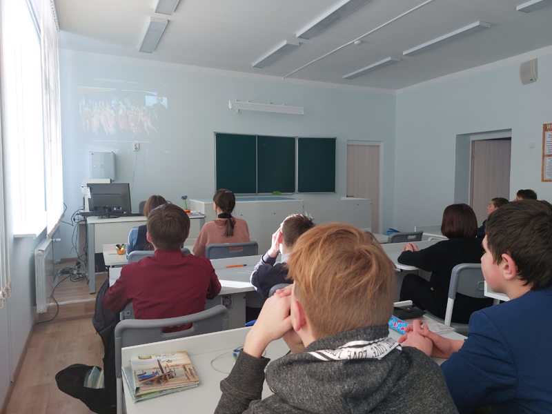 Учащиеся МАОУ "Байгуловская СОШ" прослушали онлайн-лекцию по теме: «Математика и современное искусство»