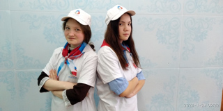 Ученицы 7 класса Лоцманова Виктория и  Семенова Виктория стали  участниками слета РДШ