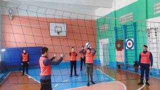 В Шумерлинской школе-интернате проходит турнир по пионерболу среди учащихся 5-9 классов