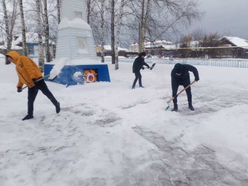 Обучающиеся МБОУ «Шемуршинская  СОШ» приняли участие в акции «Обелиск