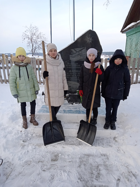 Участие в  акции «Чистый обелиск»