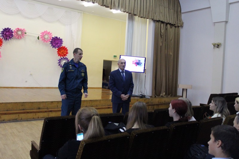 В гимназии прошел открытый Всероссийский урок по ОБЖ, посвященный 90-летию Гражданской обороны страны